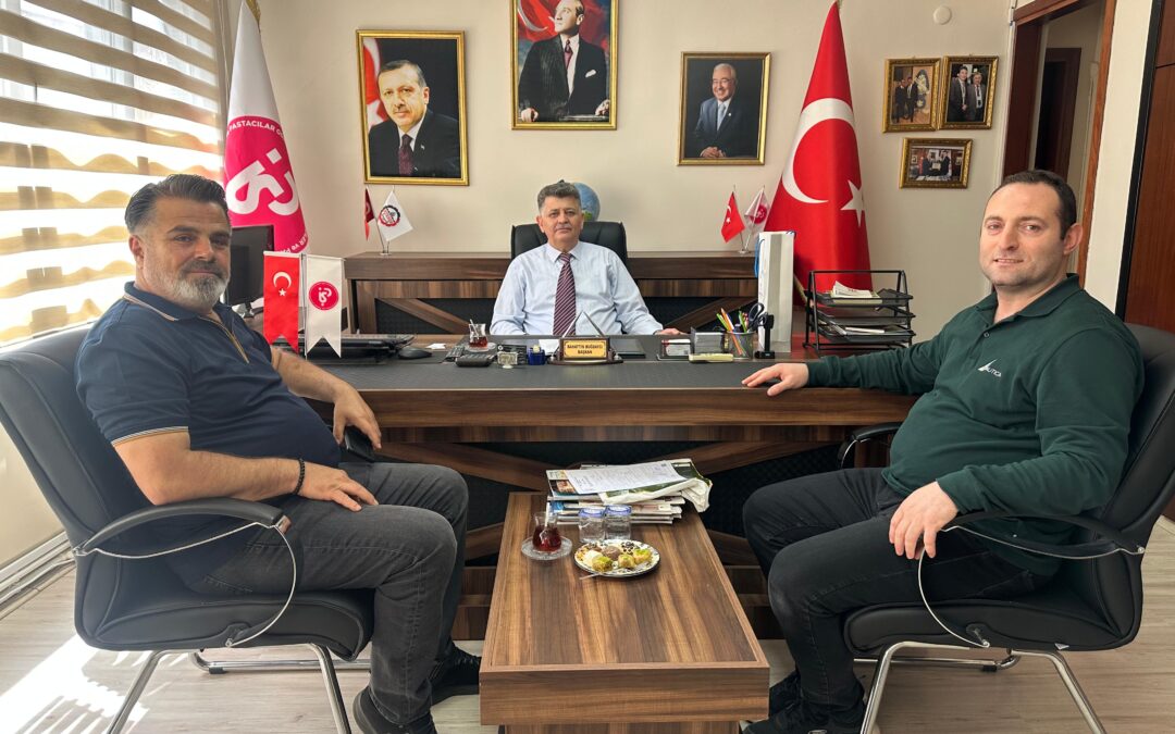 Eklerci Mesut işletmesinin sahibi, değerli üyemiz Mesut Budak, Başkanımız Bahattin Buğdaycı’yı makamında ziyaret etti.