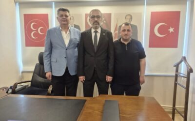 Başkanımız Bahattin Buğdaycı ve Başkan Vekilimiz Süleyman Gezer, Milliyetçi Hareket Partisi Bayrampaşa İlçe Başkanlığı görevine atanan Sn. İbrahim Yeşil’e hayırlı olsun ziyaretinde bulundu.